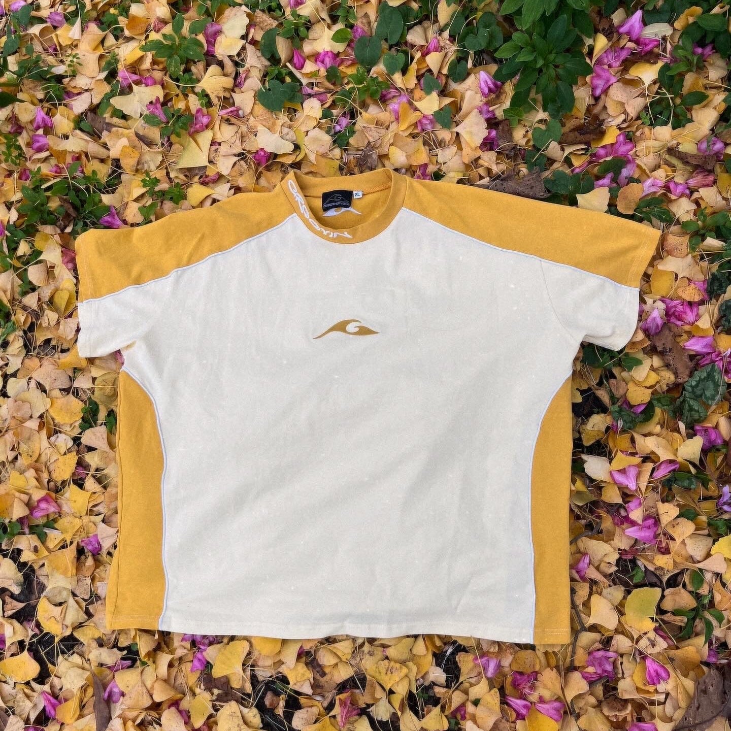 akaw tee peach